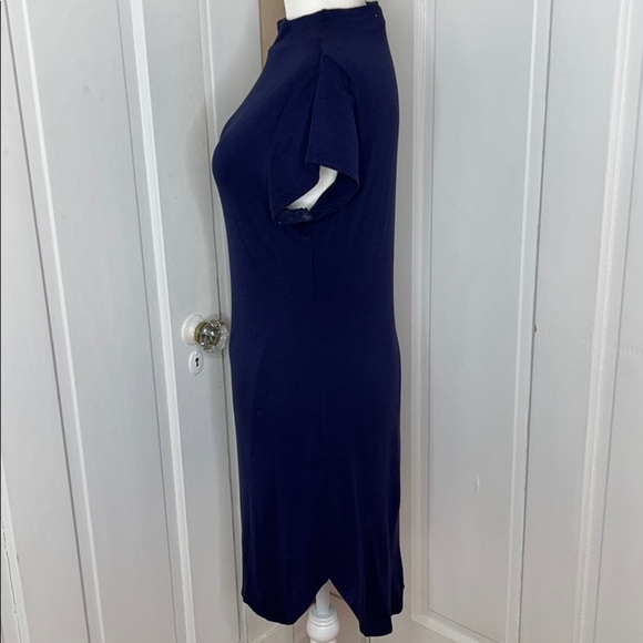 STELLA LUCE•T-SHIRT•DRESS - Picture 2 of 7